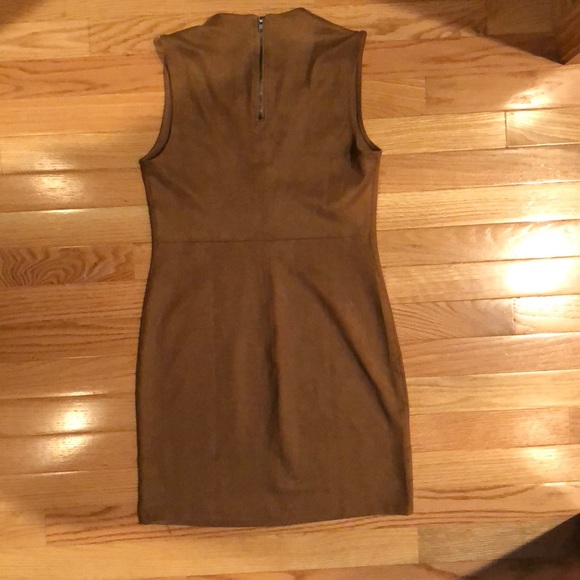 Chloe K dress sold w/o belt - Picture 6 of 7